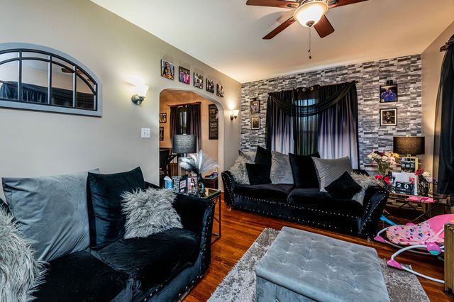115 Brinton Ave, Trafford, PA 15085