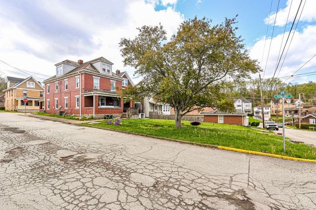 115 Brinton Ave, Trafford, PA 15085