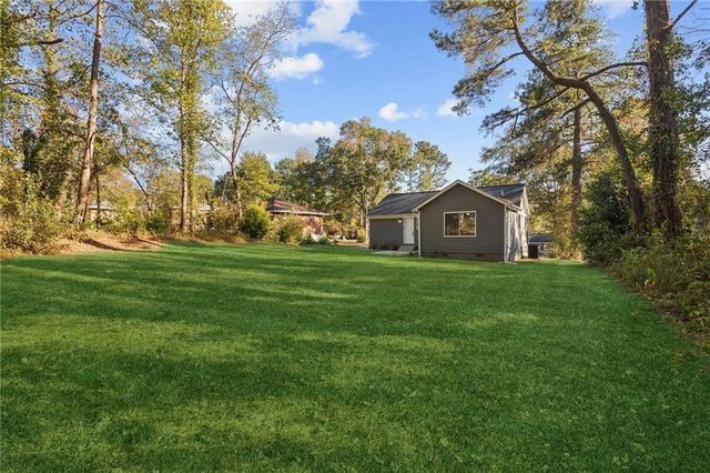 3682 Daisy Drive, Decatur, GA 30032