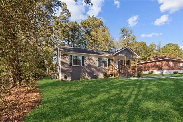 3682 Daisy Drive, Decatur, GA 30032
