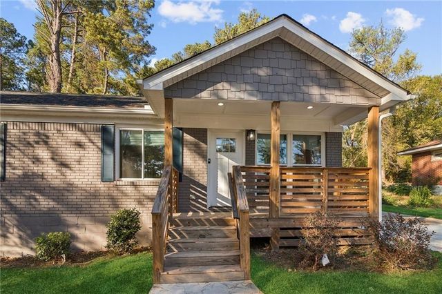 3682 Daisy Drive, Decatur, GA 30032