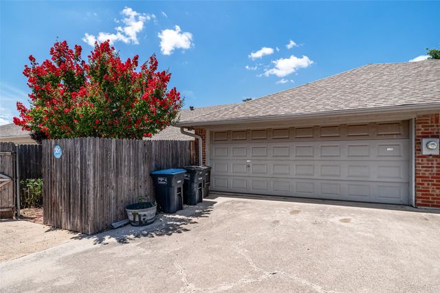 5845 Westhaven Drive B, Fort Worth, TX 76132
