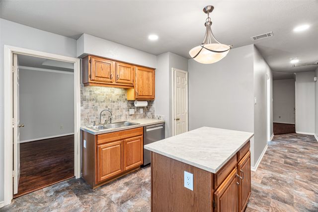 5845 Westhaven Drive B, Fort Worth, TX 76132