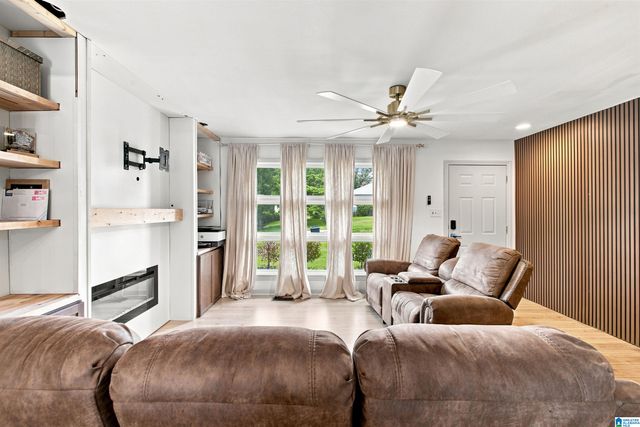 1801 E 20TH AVENUE, Tuscaloosa, AL 35404