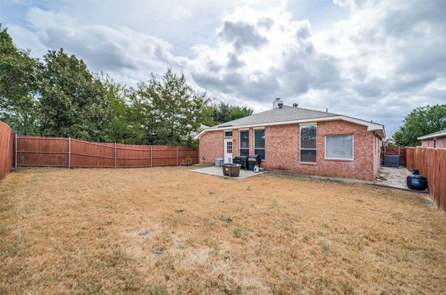 1063 Port Sullivan Drive, Little Elm, TX 75068
