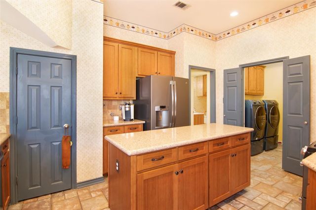 8605 Mill Creek Road, Irving, TX 75063