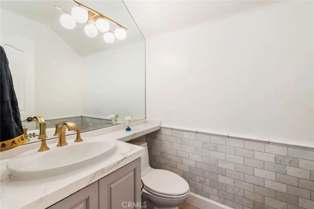 346 Whites, Long Beach, CA 90803