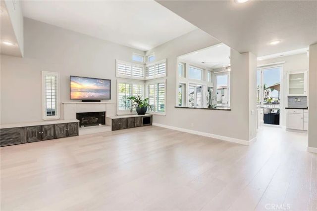 346 Whites, Long Beach, CA 90803