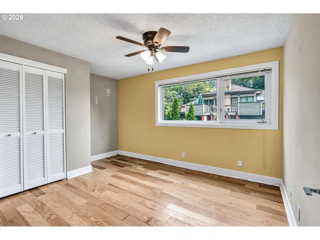 2211 Sw PARK Pl 204, Portland, OR 97205