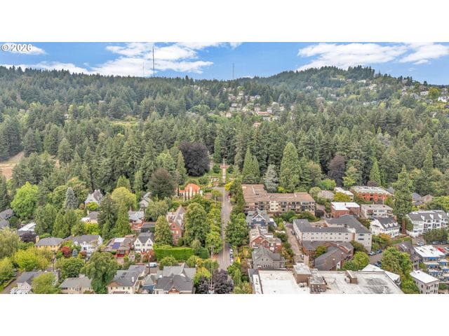 2211 Sw PARK Pl 204, Portland, OR 97205