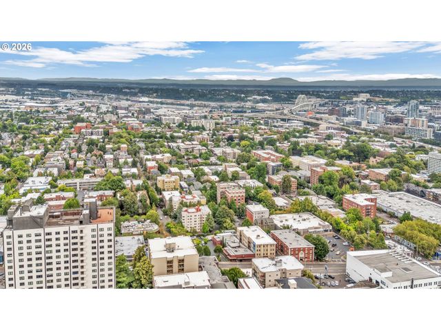 2211 Sw PARK Pl 204, Portland, OR 97205