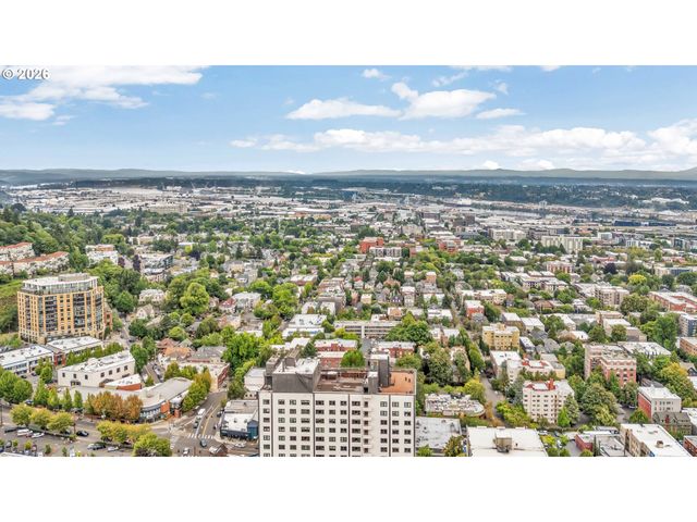 2211 Sw PARK Pl 204, Portland, OR 97205