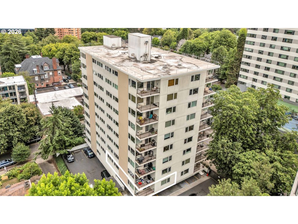 2211 Sw PARK Pl 204, Portland, OR 97205