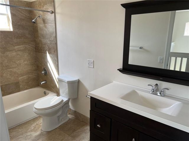 686 Lone Pine Lane, Weston, FL 33327