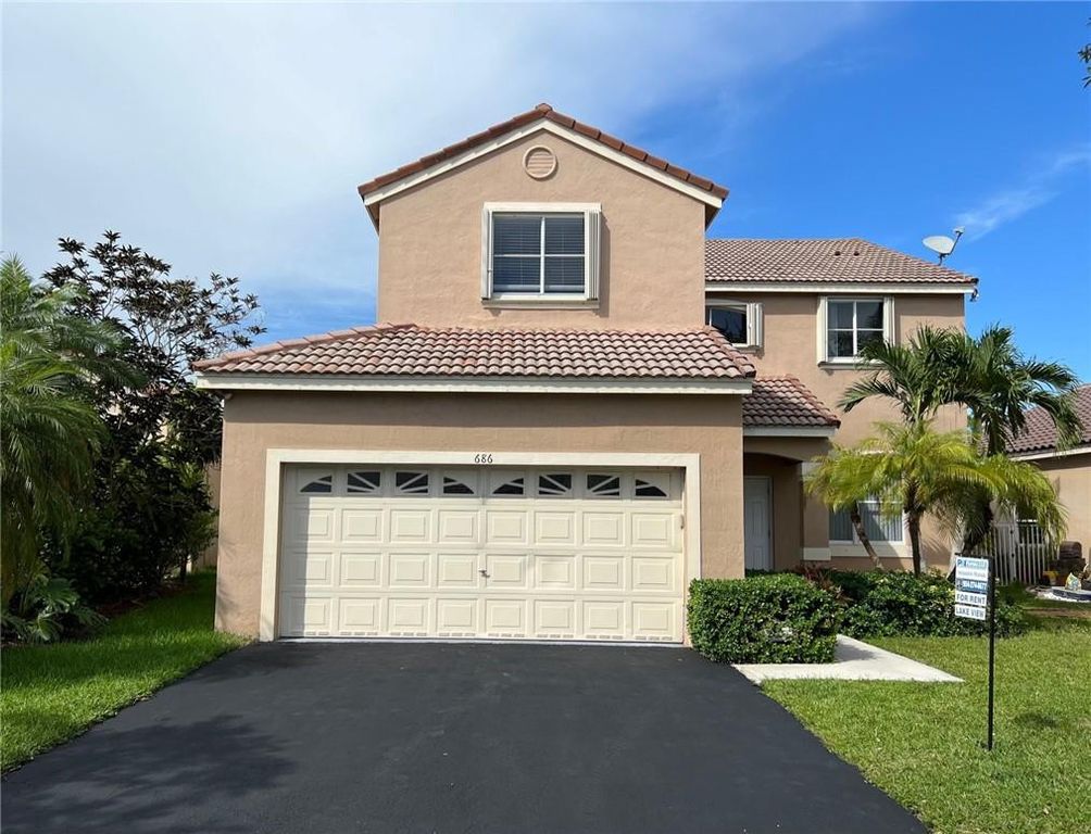686 Lone Pine Lane, Weston, FL 33327