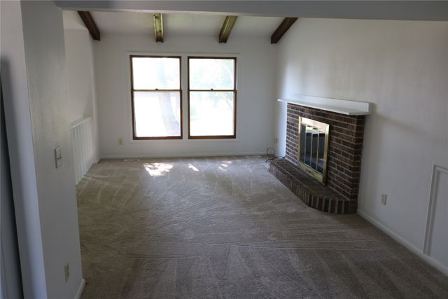 3230 SE 21st Street, Des Moines, IA 50320