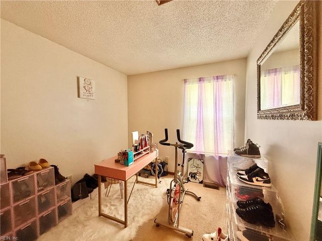 31 Saxony PL, Hampton, VA 23669