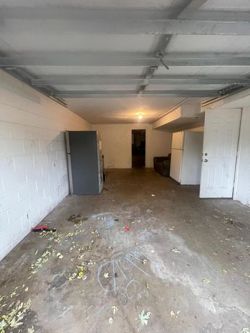 2213-2215 Aldrich Avenue N, Minneapolis, MN 55411