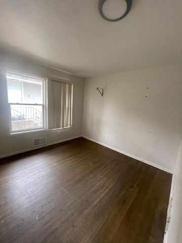 2213-2215 Aldrich Avenue N, Minneapolis, MN 55411