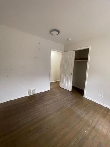 2213-2215 Aldrich Avenue N, Minneapolis, MN 55411