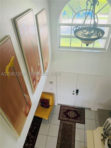10664 Oak Lake Way, Boca Raton, FL 33498