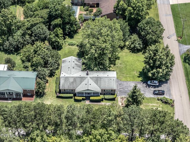 2449 Jennings Drive, Kingsport, TN 37660