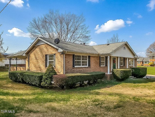 2449 Jennings Drive, Kingsport, TN 37660