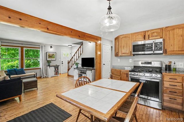 5070 W Harvard Avenue, Clarkston, MI 48348