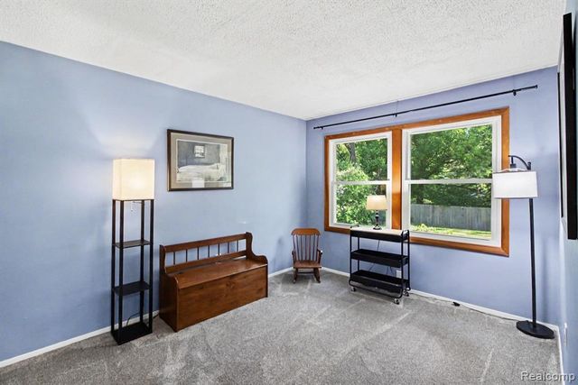 5070 W Harvard Avenue, Clarkston, MI 48348