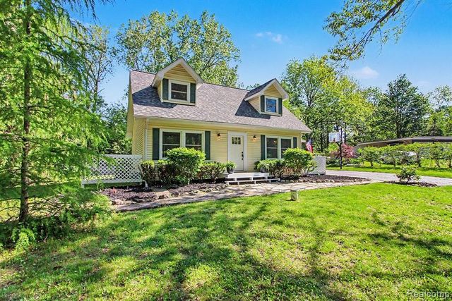 5070 W Harvard Avenue, Clarkston, MI 48348
