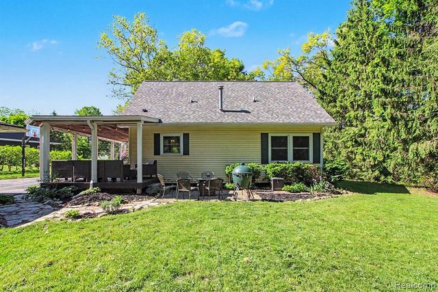 5070 W Harvard Avenue, Clarkston, MI 48348