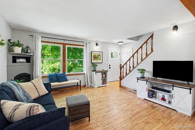 5070 W Harvard Avenue, Clarkston, MI 48348