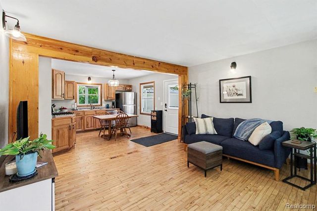 5070 W Harvard Avenue, Clarkston, MI 48348