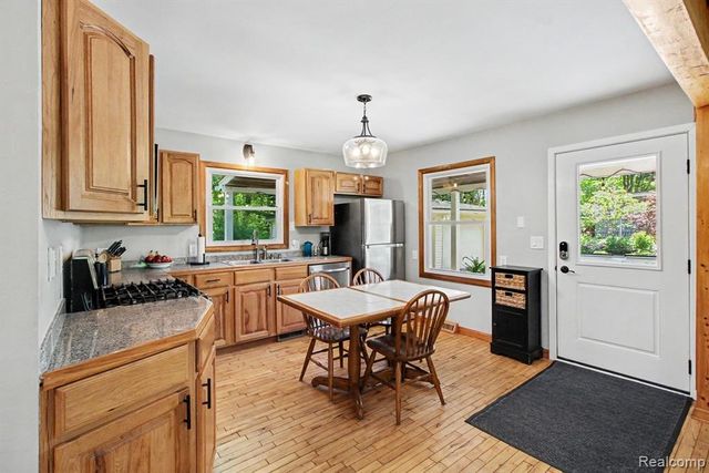 5070 W Harvard Avenue, Clarkston, MI 48348