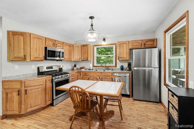 5070 W Harvard Avenue, Clarkston, MI 48348