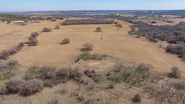 505 County Road 121, Stephenville, TX 76401
