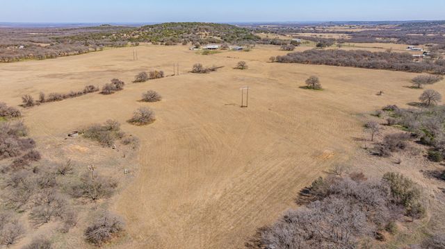 505 County Road 121, Stephenville, TX 76401