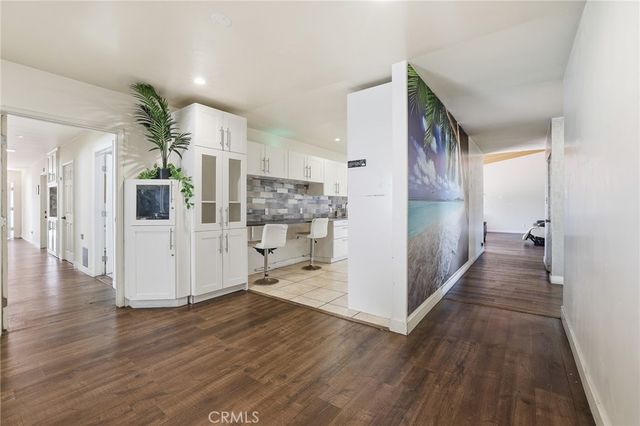 6732 Wooster Avenue, Los Angeles, CA 90056