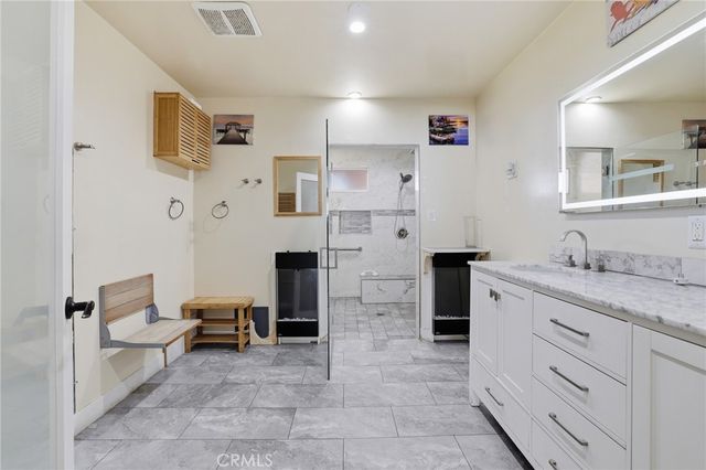 6732 Wooster Avenue, Los Angeles, CA 90056