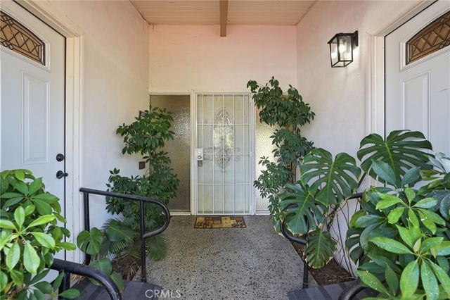 6732 Wooster Avenue, Los Angeles, CA 90056