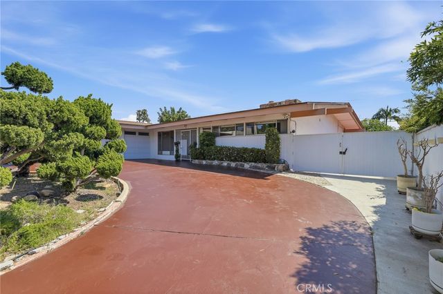 6732 Wooster Avenue, Los Angeles, CA 90056