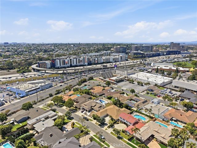 6732 Wooster Avenue, Los Angeles, CA 90056