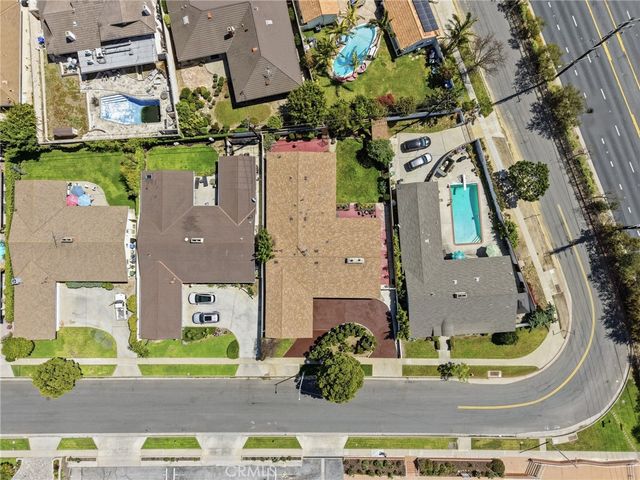 6732 Wooster Avenue, Los Angeles, CA 90056