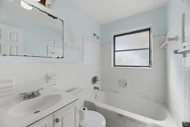 3761 NE 15th Avenue, Pompano Beach, FL 33064