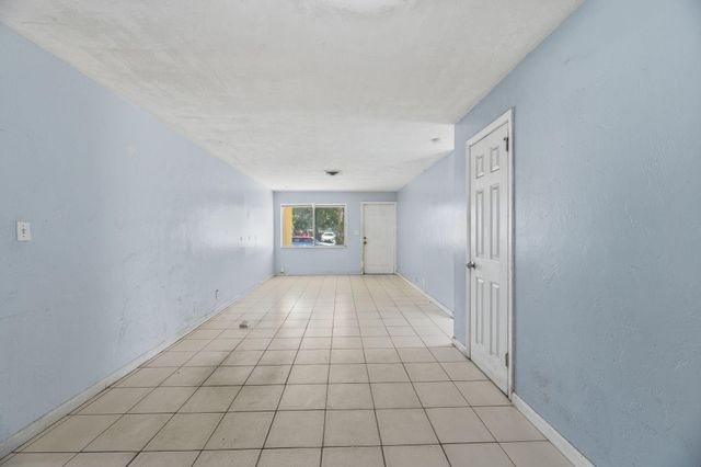 3761 NE 15th Avenue, Pompano Beach, FL 33064