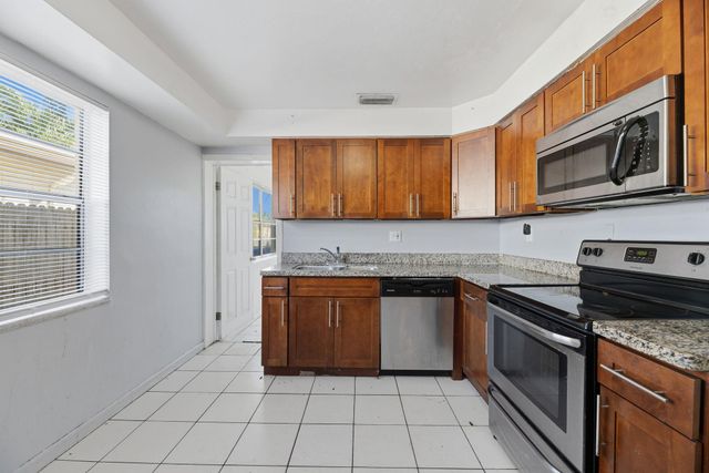 3761 NE 15th Avenue, Pompano Beach, FL 33064