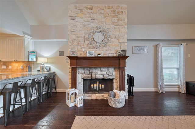 152 Snug Harbor Drive, Conroe, TX 77356