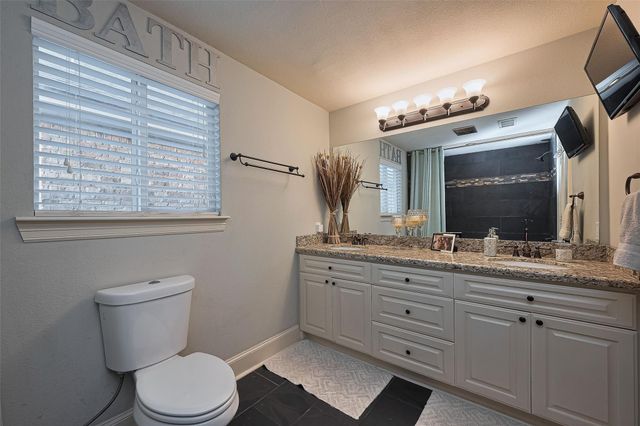 152 Snug Harbor Drive, Conroe, TX 77356