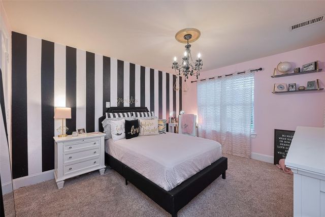 152 Snug Harbor Drive, Conroe, TX 77356