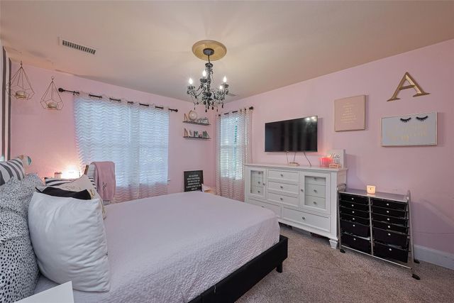 152 Snug Harbor Drive, Conroe, TX 77356